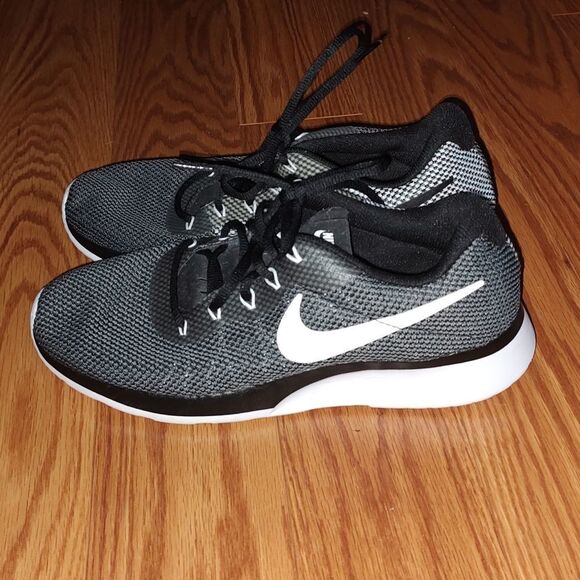 Nike Tanjun Racer 921669-002 Black White running sneakers Sz 8.5 - Picture 3 of 8